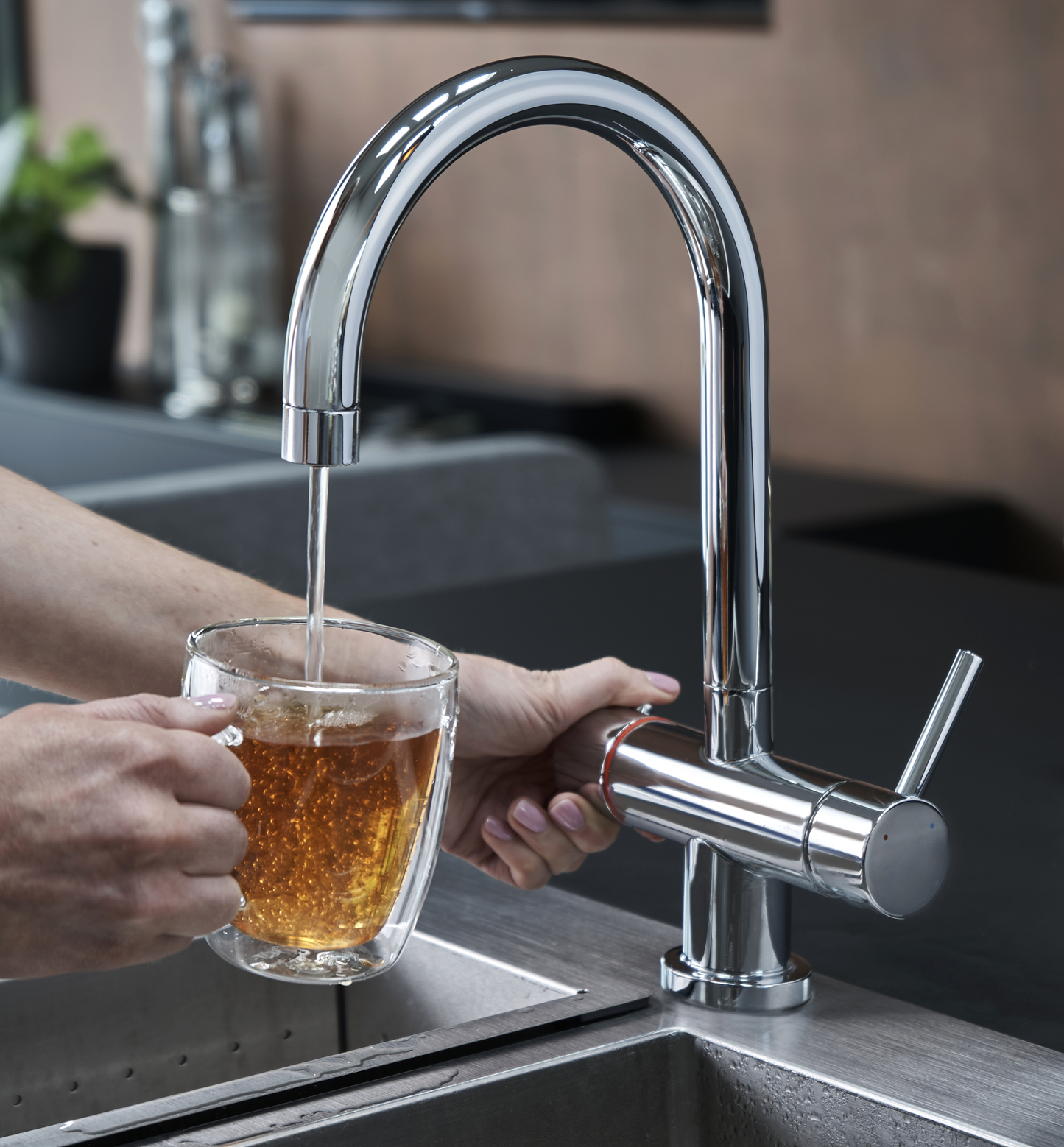 Tailored Hot steam 3.0 chrome 3 in 1 instant boiling kitchen mixer tap and filter TIS5121